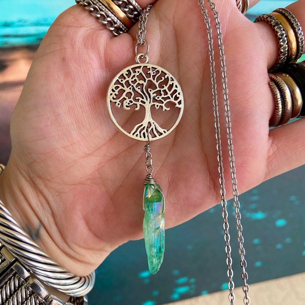 π΄Tree of life green aura crystal boho necklace - Picture 6 of 8